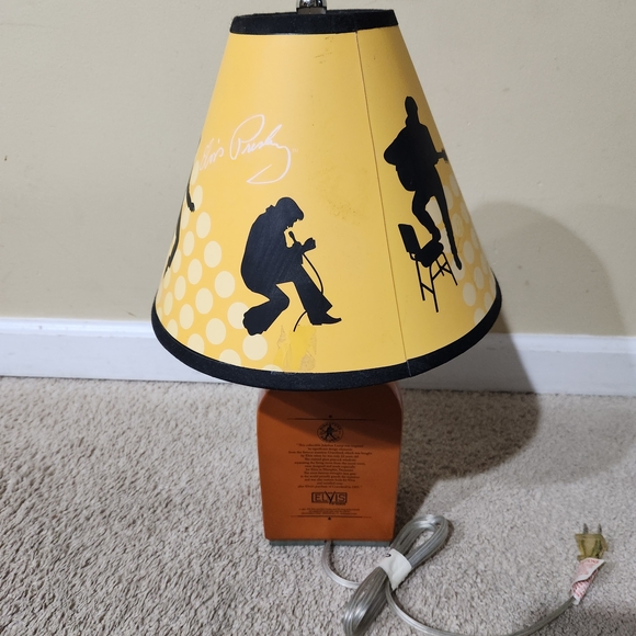 Elvis Presley Jukebox Lamp with Yellow Shade - Picture 3 of 4